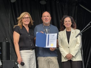 10C153FE-1995-455E-AC89-4C25C24C3E3B